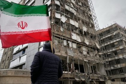 Lovitură de teatru, după bombardamentele din Iran