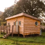 Construiești casa pe limita de proprietate? Regulile esențiale pe care trebuie să le știi ca să eviți problemele legale