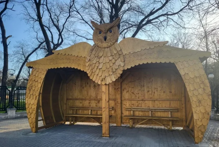 Stația de autobuz din România care a stârnit dezbateri aprinse pe internet. În ce oraș se află: „Clar, respingător…”