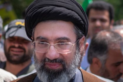 Iranul confirmă moartea șefului securității iraniene. Israelul amenință că îl va viza și pe Mojtaba Khamenei: „Îl vom urmări, îl vom găsi și îl vom neutraliza”