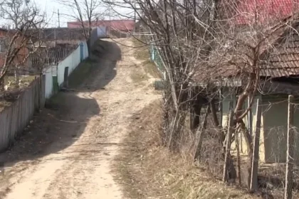 Un vasluian de 16 ani și-a omorât prietenul și a încercat să-și afle viitorul în cărți. Gestul care a șocat anchetatorii