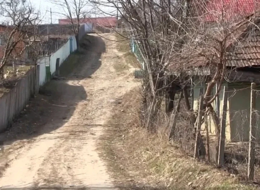 Un vasluian de 16 ani și-a omorât prietenul și a încercat să-și afle viitorul în cărți. Gestul care a șocat anchetatorii