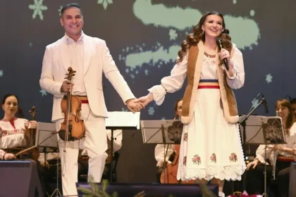 Din culisele concertelor de muzică populară! Cum au ajuns Lavinia Goste și Marius Zorilă să-și îmbrace acordeonistul de la pompe funebre