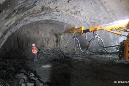 Tunelurile Autostrăzii Lugoj–Deva prind contur. Secțiunea Margina–Holdea a trecut de jumătatea drumului, anunță șeful CNAIR: „Stadiu fizic este de 56%”