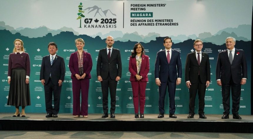 G7 anunță măsuri decisive pentru a asigura aprovizionarea globală cu energie pe fondul crizei din Orientul Mijlociu Liderii G7 promit sprijin pentru „aprovizionarea globală cu energie”, în contextul crizei din Orientul Mijlociu