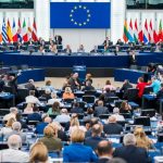 Parlamentul European a aprobat eliminarea taxelor pentru produsele americane, dar cu garanții: „Nu ne vom lăsa intimidaţi”