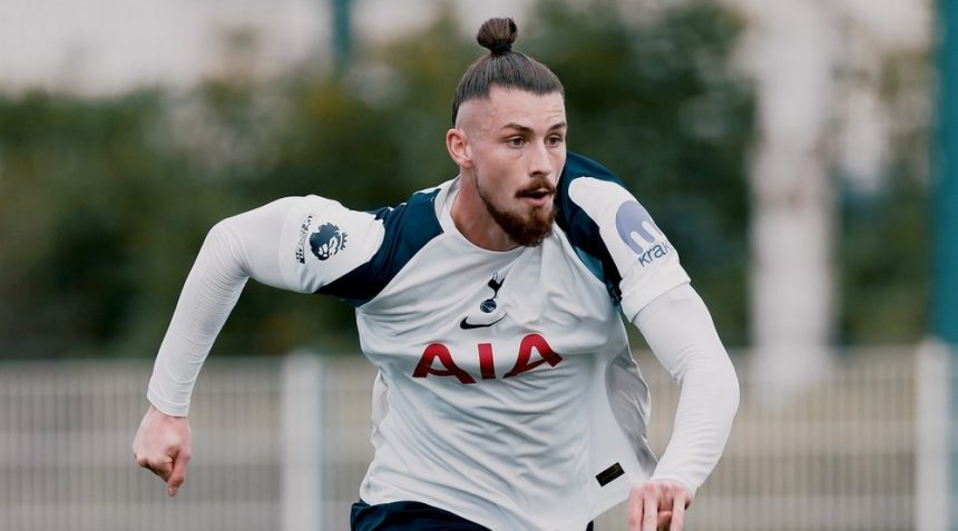 Radu Drăgușin, lovitură cruntă: numirea noului antrenor de la Tottenham îi pune cariera în pericol Lovitură pentru Radu Drăgușin. Numirea noului antrenor de la Tottenham, cea mai nefavorabilă variantă pentru român