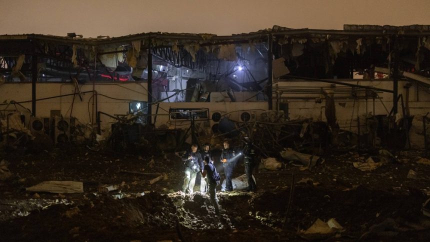 Ziua 35 a războiului din Orientul Mijlociu: UE avertizează că facturile la energie vor rămâne ridicate pe termen lung Război în Orientul Mijlociu, ziua 35. UE: „Prețurile la energie vor fi mai mari pentru o perioadă foarte lungă de timp”
