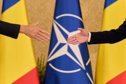 Nicușor Dan, la 77 de ani de la înființarea NATO: Contextul internațional ne reamintește cât de prețioasă și fragilă este pacea