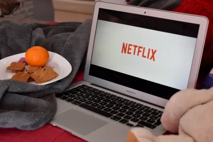 Serialul de pe Netflix care te ține lipit de ecran! Poveste SF ce a cucerit milioane și vine cu un final neașteptat