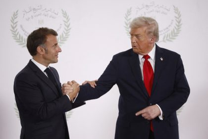 Macron l-a invitat pe Trump la Palatul Versailles la o cină somptuoasă. Oficial al Casei Albe: Își dorește cu adevărat ca el să meargă