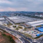 „Nu vom supraviețui”. Detaliul remarcat în fabricile auto din China le dă coșmaruri giganților auto