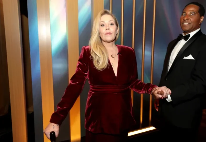 Ce spun apropiații despre starea de sănătate a actriței Christina Applegate: „Boala o va răpune mai devreme decât și-ar dori oricine”