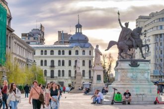 Românii ar putea avea încă un liber legal pe an. Ce importanță majoră în istoria României are ziua pentru care s-a depus proiect de lege