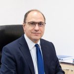 Ministrul Educației propune bani în plus pentru profesorii care muncesc peste 40 de ore pe săptămână