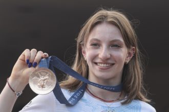 Gimnasta Ana Bărbosu, suspendată doi ani din activitate după ce nu a fost găsită de trei ori de agenţii antidoping