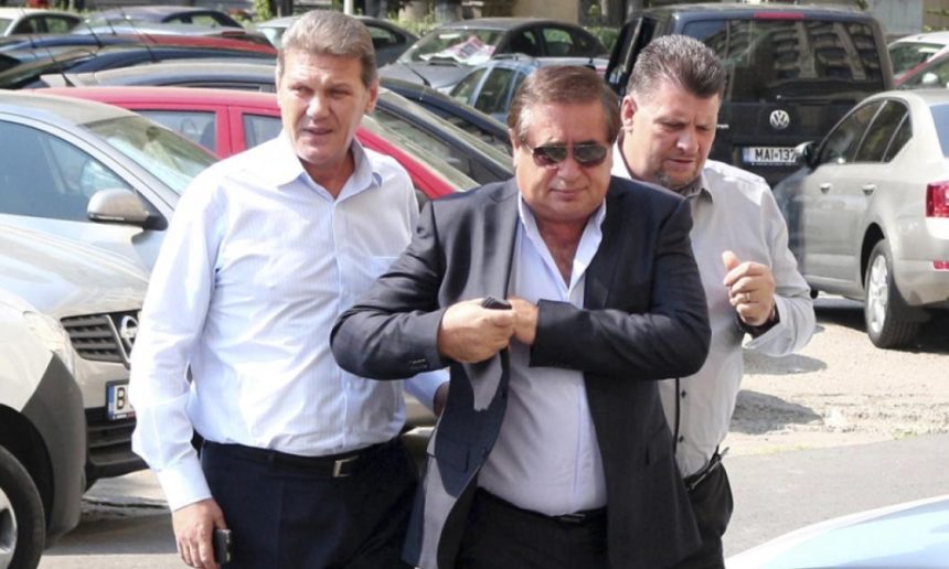 Miliardarul român se însoară cu o zi înainte să împlinească 72 de ani - alegerea viitoarei soții stârnește uimire Miliardarul român se însoară, cu o zi înainte să împlinească 72 de ani. Viitoarea soție, în prim-plan