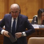 PNL trece în opoziție. Liberalii au votat propunerea lui Bolojan. „A fost o dezbatere lungă”