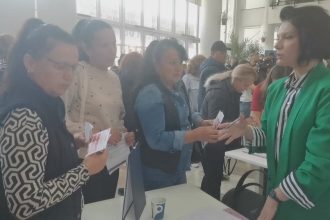 Cine își mai caută job la bursa locurilor de muncă și cu ce succes. „Creierul merge, dar au apăsat niște supărări pe mine” REPORTAJ