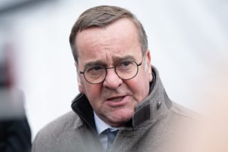 Ministrul Apărării din Germania, vizită neanunțată la Kiev