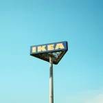 „Mi-au spus să renunț”. O italiancă a câștigat procesul cu IKEA, după ce gigantul suedez i-a folosit fără acord una dintre lucrări