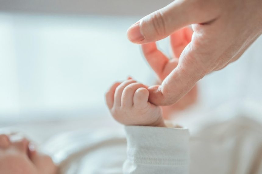 Scandal la Maternitatea Polizu: Părinții acuză că nou-născutul a fost lăsat să moară după ce ar fi contractat o infecție Acuzații grave la Maternitatea Polizu. Părinții susțin că nou-născutul a fost lăsat să moară după ce ar fi contractat o infecție