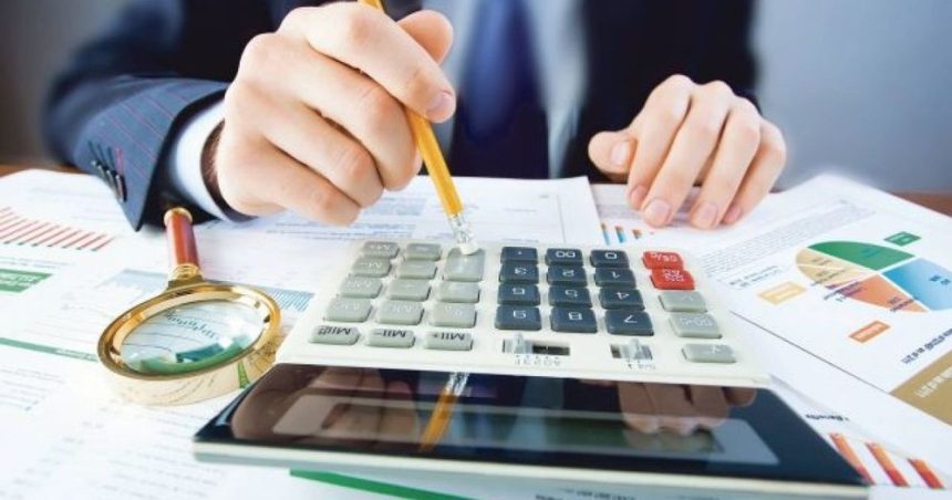 S&P trage semnalul de alarmă: noi majorări de taxe și TVA pot arunca România în categoria junk Vin noi creșteri de taxe și TVA? Avertismentul sever al S&P care ar putea arunca România în zona „Junk”