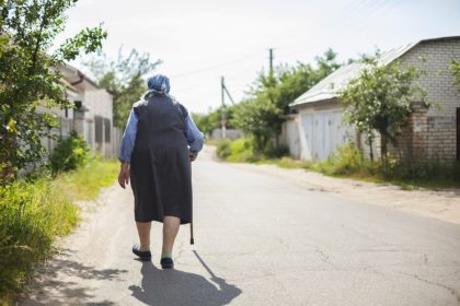 „Din doi săraci nu faci unul bogat”. Primăriile de la sat, în situații imposibile după „eficientizare”