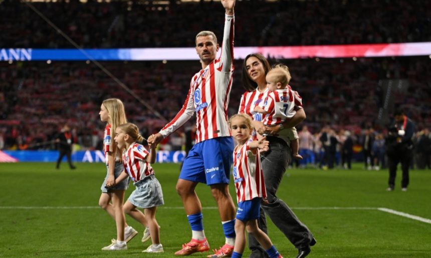 Griezmann spune adio lui Atletico și stârnește valuri: îl numește pe cel mai bun jucător din lume și amintește de Barcelona Griezmann și-a luat ”adio” de la Atletico și a menționat-o și pe Barcelona! ”Cel mai bun din lume”