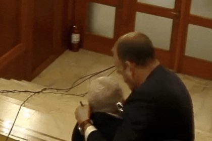 Începe procesul bătăii din Parlament dintre Dan Vîlceanu și Florin Roman, după doi ani de când a avut loc scandalul