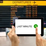 Turiștii români schimbă strategia pentru vacanțe: de la „early booking” la „last minute”