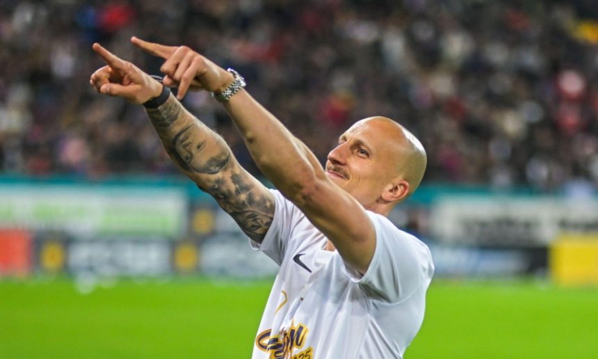 Vlad Chiricheș surprinde: ia o decizie radicală după anunțul transferului din Turcia Lovitură de teatru: Vlad Chiricheș a luat o decizie radicală, după ce turcii i-au anunțat transferul