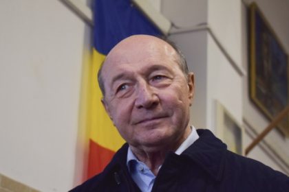 Maia Sandu i-a acordat din nou cetățenia moldovenească lui Traian Băsescu. „Sunteți nu doar fratele nostru”