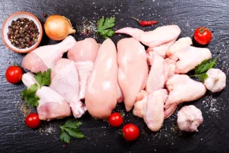 Bucata de pui ignorată de români, dar preferată de bucătari. E mai gustoasă, mai suculentă și mai ieftină decât pieptul