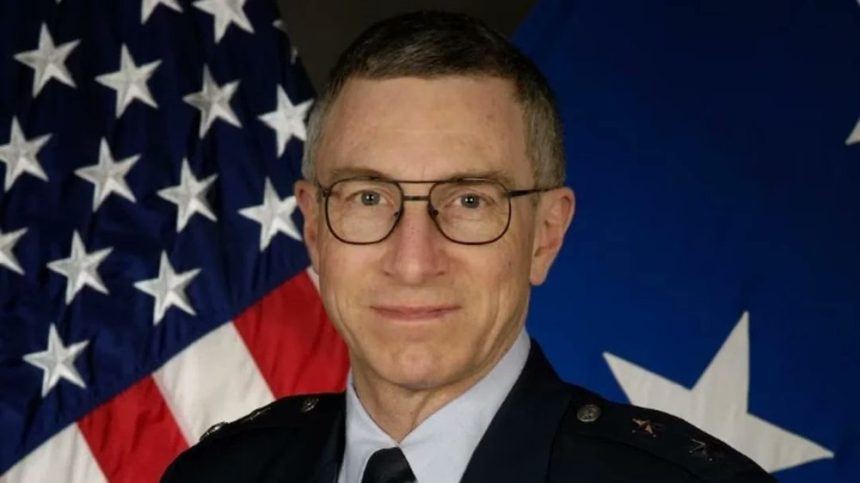 Dezvăluiri explozive despre dispariția unui general american implicat în cercetarea nucleară și OZN: cină secretă cu membri ai Space Force stârnește suspiciuni Noi date despre dispariția misterioasă a unui general SUA asociat cu cercetarea nucleară și OZN. Cină misterioasă cu membri ai Space Force