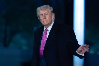 Donald Trump, primit cu huiduieli la finala NBA de la Madison Square Garden din New York