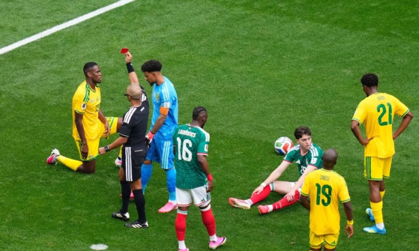 Prăbușirea istorică a Mexicului: una dintre cele mai întunecate pagini din istoria Cupei Mondiale Partida Mexic -0 a intrat în istoria „neagră” a Cupei Mondiale