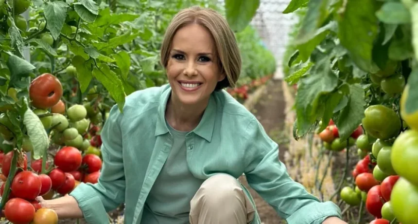 Fructul surpriză recomandat de Mihaela Bilic care te ajută să slăbești fără a crește glicemia Fructul ideal pentru cei care vor să slăbească! Mihaela Bilic: „Este dulce, dar nu crește glicemia”