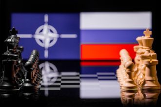 Rusia își extinde infrastructura militară la granița cu NATO și se pregătește pentru un posibil conflict, arată o investigație