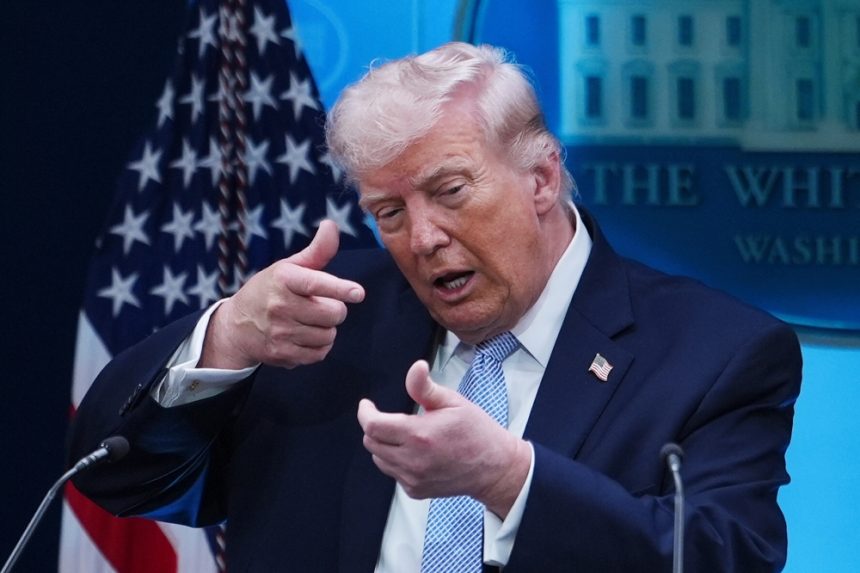 La 80 de ani, președintele ales al SUA provoacă îngrijorare medicală - problema nu este vârsta lui Trump Cel mai bătrân președinte ales al SUA împlinește 80 de ani, dar nu vârsta lui Trump îi îngrijorează pe experții medicali