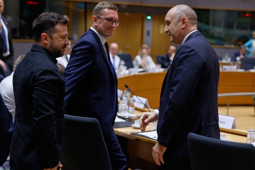 Bulgaria amenință cu veto - pachetul de sancțiuni UE împotriva Rusiei, în pericol Bulgaria amenință că va bloca noul pachet de sancțiuni al UE împotriva Rusiei