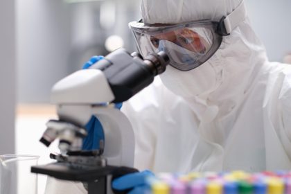 O descoperire din Siberia rescrie istoria epidemiilor de ciumă. Ce dezvăluie ADN-ul victimelor îngropate acum 5.500 de ani