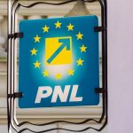 Reacția PNL după ce Adrian Veştea a depus programul de guvernare şi lista de miniştri la Parlament