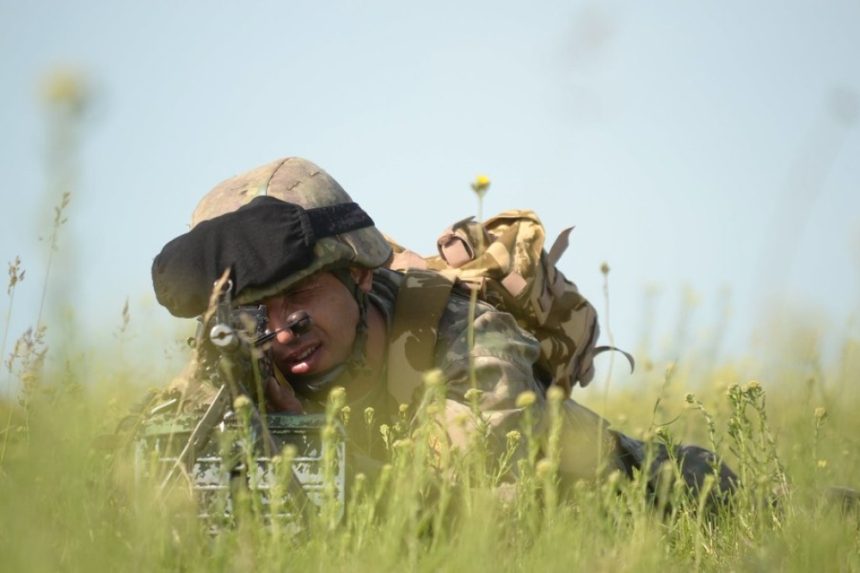 Mii de posturi în Armata Română - salariile care atrag candidați: cât câștigă un soldat profesionist Mii de posturi disponibile în Armata Română. Ce salariu poate câștiga un soldat profesionist