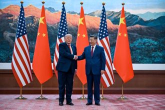 China sancționează 10 companii americane din domeniul apărării după noile restricții impuse de Pentagon
