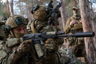 Armata rusă amenință să ocupe un oraș crucial pentru cucerirea Donbasului. Este o „criză majoră”, avertizează apărătorii ucraineni