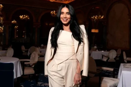 Adelina Pestrițu a rămas fără contul de Instagram. Unde va păstra vedeta legătura cu fanii ei: „O echipă se ocupă de această situație”
