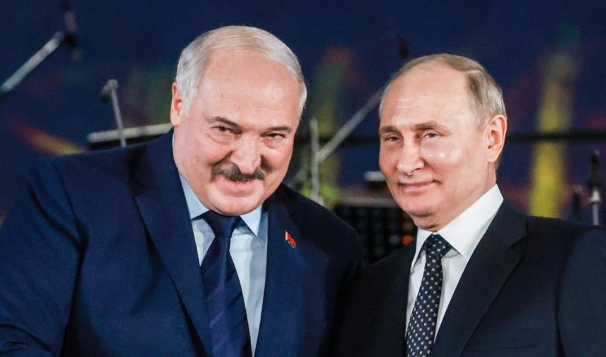 Răspuns furibund al Kremlinului după relatarea WSJ că Rusia presează Belarusul să extindă războiul în Ucraina Reacția Kremlinului după ce WSJ a scris că Rusia face presiuni asupra Belarusului pentru extinderea războiului din Ucraina