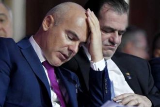 PNL continuă măsurile împotriva „puciștilor”. Rareş Bogdan a fost înlăturat de la şefia Delegaţiei României din cadrul Grupului PPE