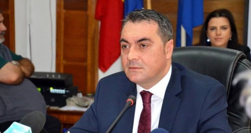 Deputat PSD: îmi plătesc Audi-ul de 160.000 de euro din indemnizația de parlamentar - nu am nimic de ascuns Un deputat PSD spune că își plătește Audi-ul de 160.000 de euro din indemnizația de parlamentar. „Nu este nimic de ascuns”